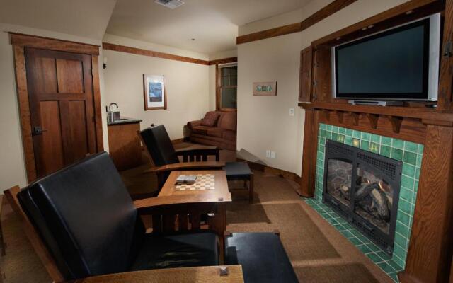 FivePine Lodge & Spa