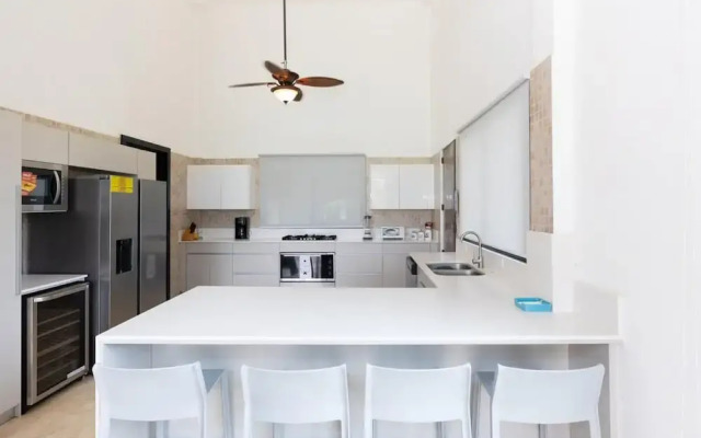 Villa Encanto by Acomodo