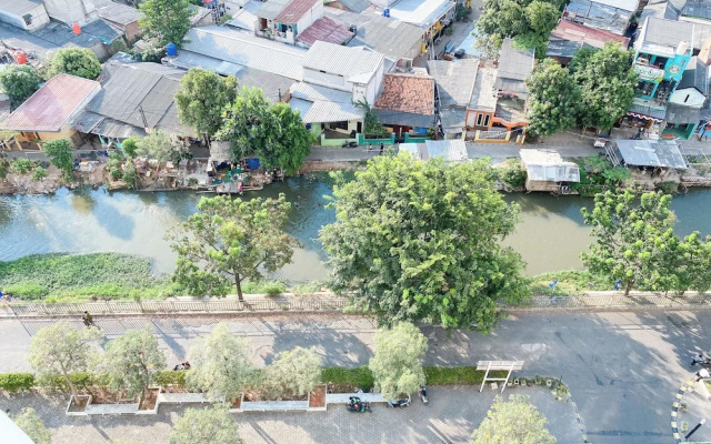 Good Place and Restful 2BR at Patraland Urbano Apartment