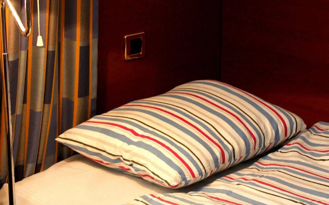 City Hotel