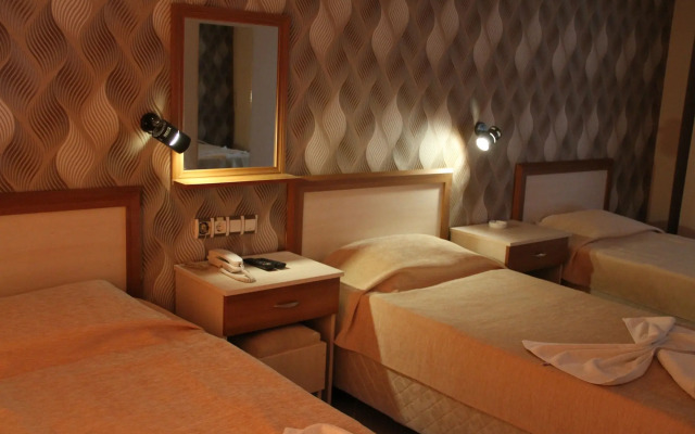 Saturn Hotel