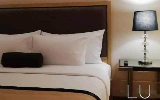 Luxo Suites