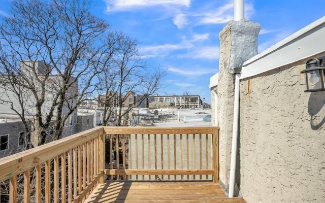 Enjoy Your Stay In This Amazing Location In Philadelphia! 4 Bedroom Home by Redawning