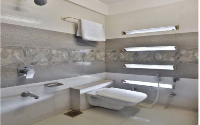 Hotel Tirupati - Ahmedabad
