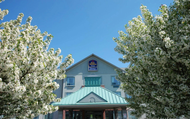 Best Western Plus Travel Hotel Toronto Airport