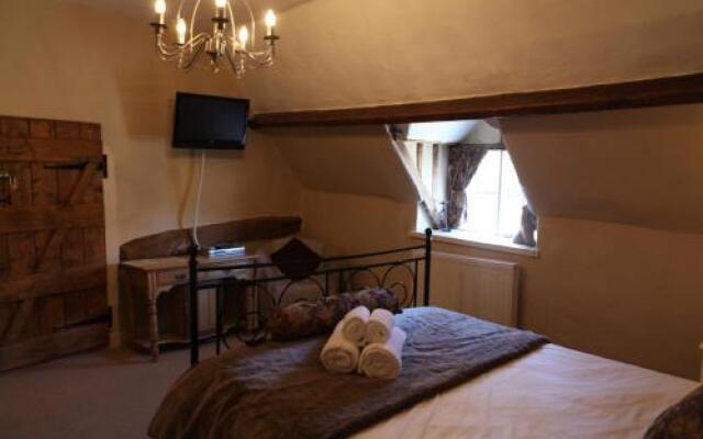 Eight Bells Inn