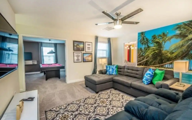 9040sd - 8 Bedroom Villa by Redawning