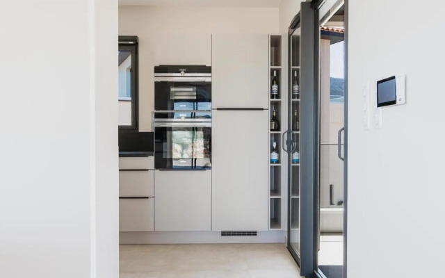 Regina's Banyuls - Modern and brand new house