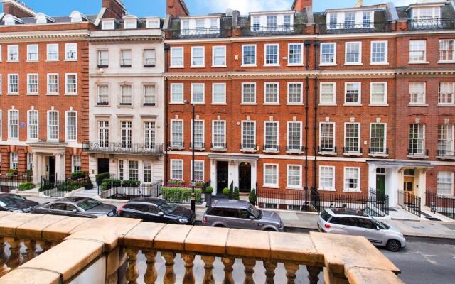 Luxury, Spacious 2BR Apartment in Mayfair