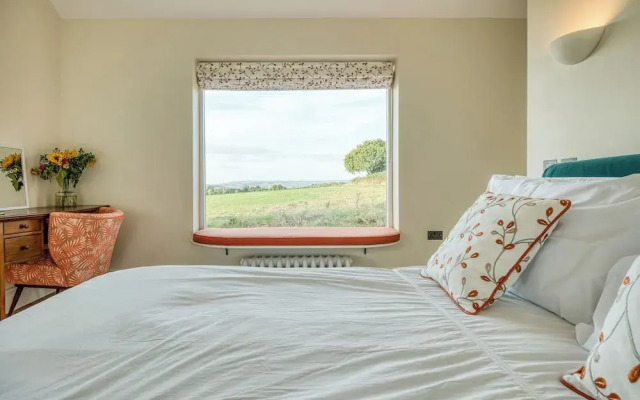 The Cider Barn - Gorgeous 2BD Near Bath