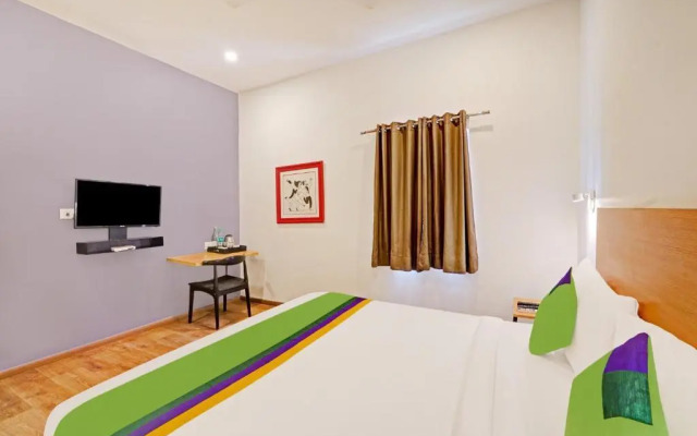 OYO Townhouse 128 Imperial Stay