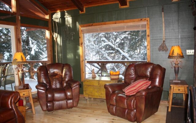 Treehouse On The Stream