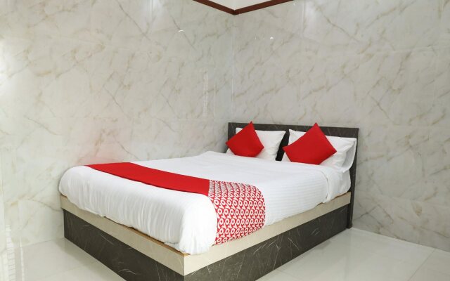 Guru Comforts By OYO Rooms