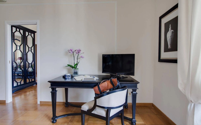 Kometa Suites & Apartments