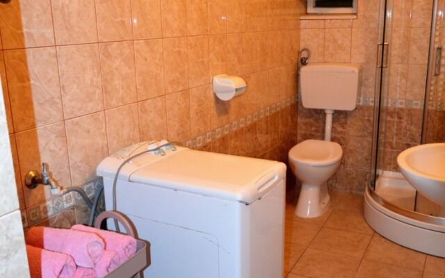 Anka - 50m From Pebble Beach - A1