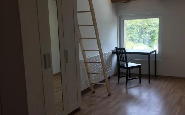 Hostel Airport Oberglatt – Guest Rooms – Niederhasli