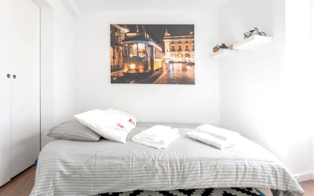 Apartment With One Bedroom In Lisboa, With Wifi