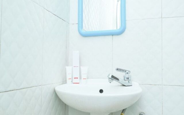 OYO 1239 Mojokerto Classic Residence