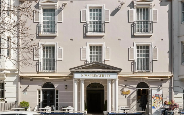 No9 Springfield