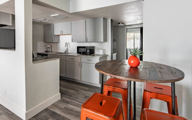 WanderJaunt - Camelback East Apts