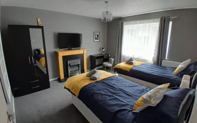 Charming Northampton Apartment With 2 Bedrooms