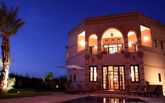 Rose Garden Resort & Spa
