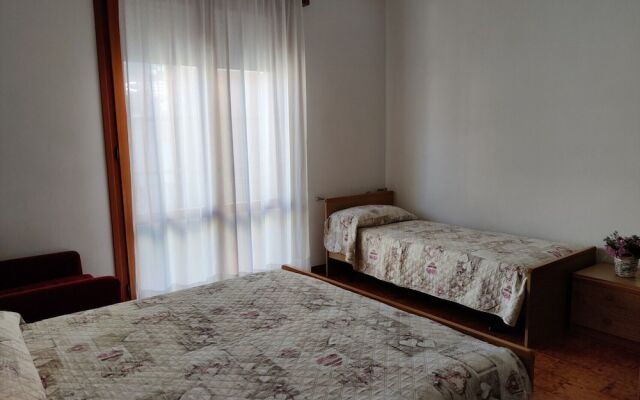 Comfy Flat Near the Beach