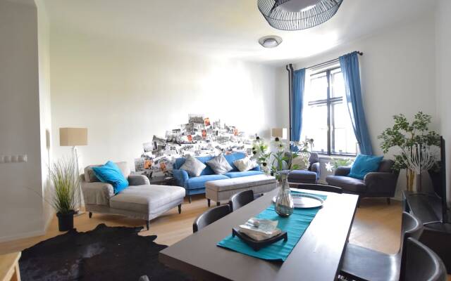 Luxury Apartment by Hi5 - Bajcsy Suite