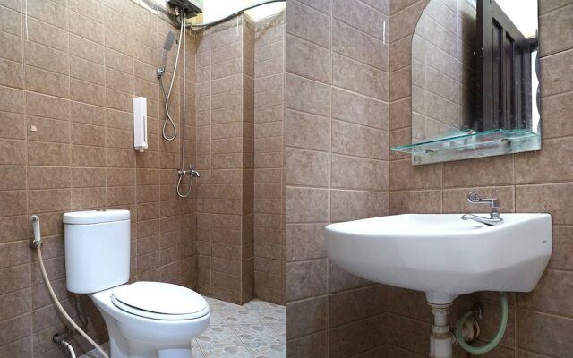 Pondok Mulia Guest House by OYO Rooms