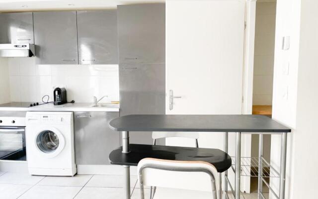 003 - Appartement Moderne et Terrasse - Jeanne d'Arc, Toulouse