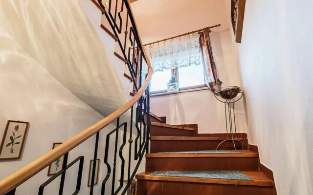 Spacious Apartment in Fügen near Ski Area