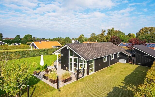 Pleasant Holiday Home in Jutland With Whirlpool