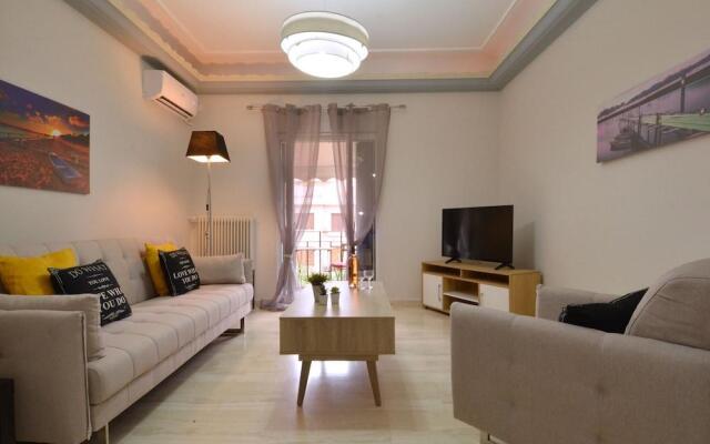 Plaka Apartment in Athens