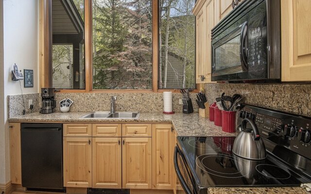 Coldstream Townhome 19