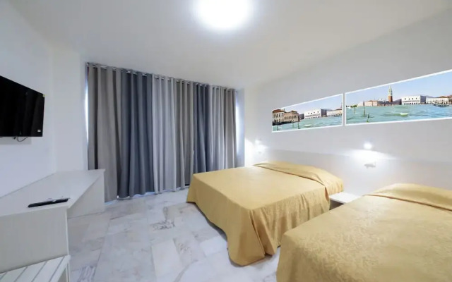 M9 Rest House Venice