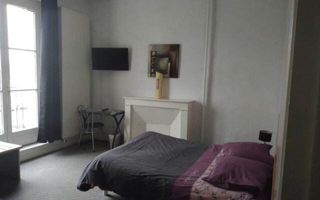 Detached Holiday Home in Braize with Terrace