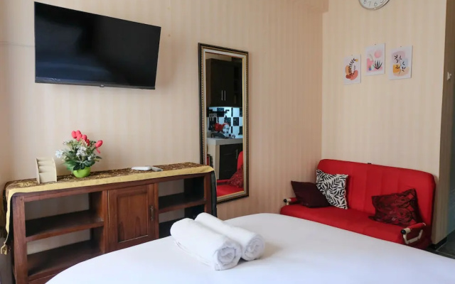 Homey And Cozy Studio Room At Suites @Metro Apartment – Guest Rooms – Bandung