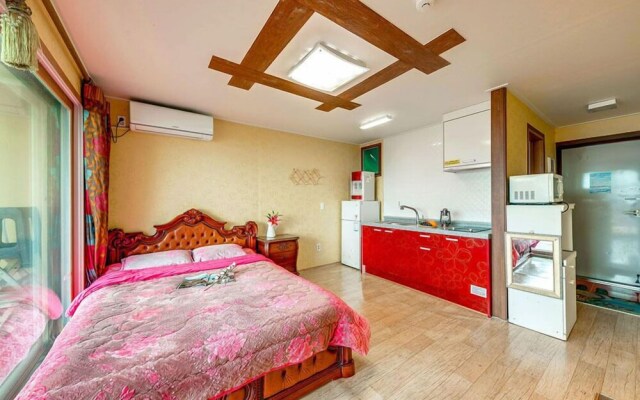 Yeongdeok Sea Village Pension