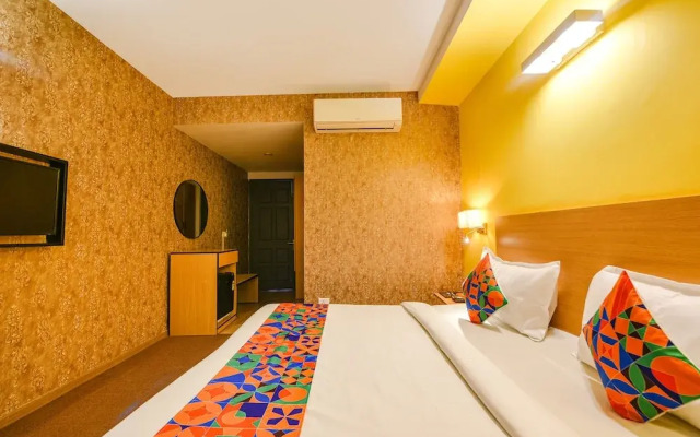 Fabhotel Old Maple Leaf