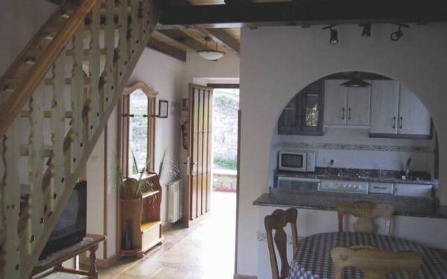 La Casa Vieja De Alceda