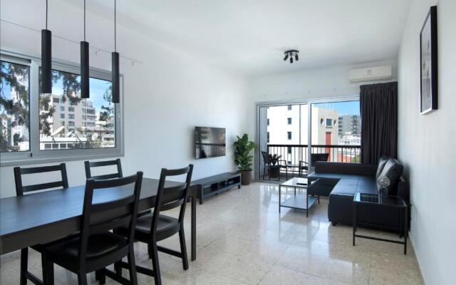 Urban Condo 12 - 2 Bdr