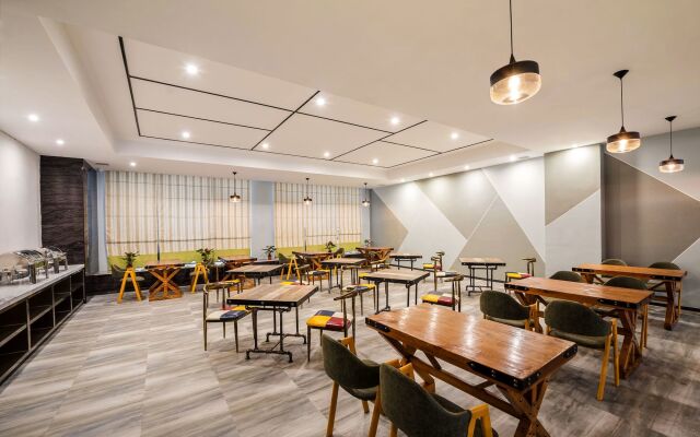 Vienna International Hotel (Foshan Yongrun Plaza)