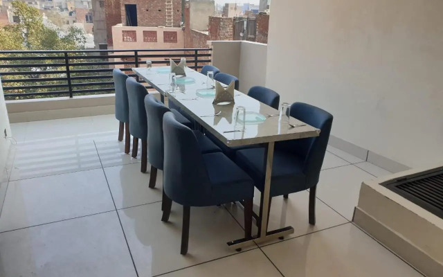 Malhotra Guest House