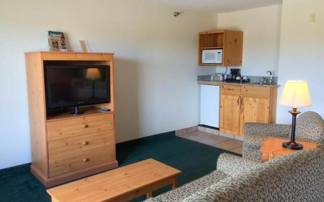 White Oak Inn & Suites