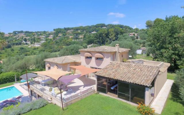 Serene Luxurious Hillside Villa Near Cannes