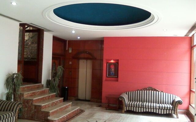 Oyo 3865 Hotel Corporate Park