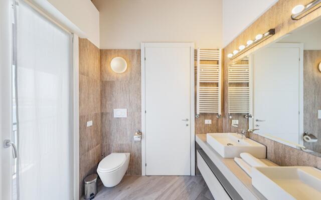 Residenza Miralago With Pool - Penthouse With Lake View