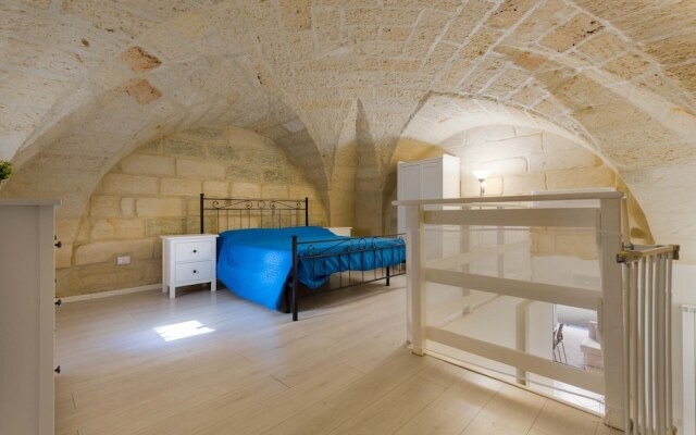 2102 Casa Leccese by Barbarhouse