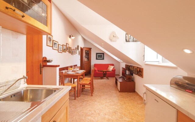 Nice Apartment in Bol With 2 Bedrooms and Wifi