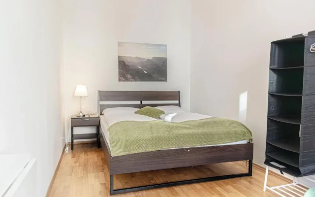 Cozy 2BR Apt Near Vienna Center